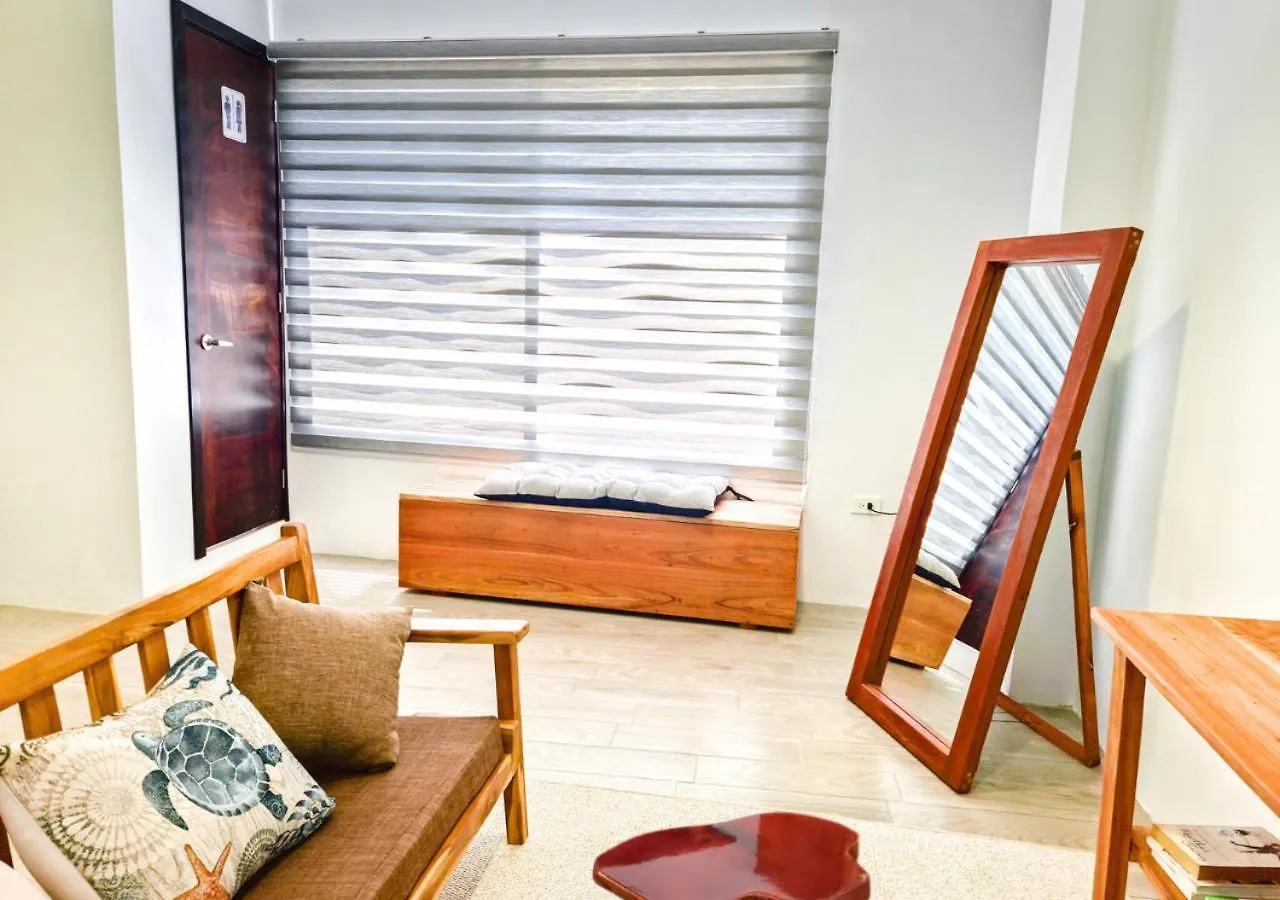 Coral Apartments 阿约拉港