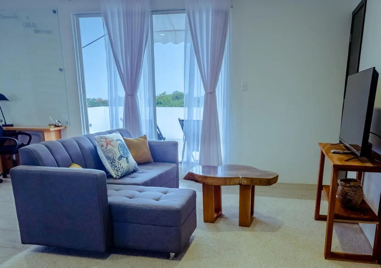Coral Apartments 阿约拉港 0*,  厄瓜多尔